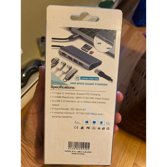 NWT Depzol USB C Hub 8 in 1 Dock for MacBook Pro 2018, 2017, 2016 SD card reader - Picture 11 of 12